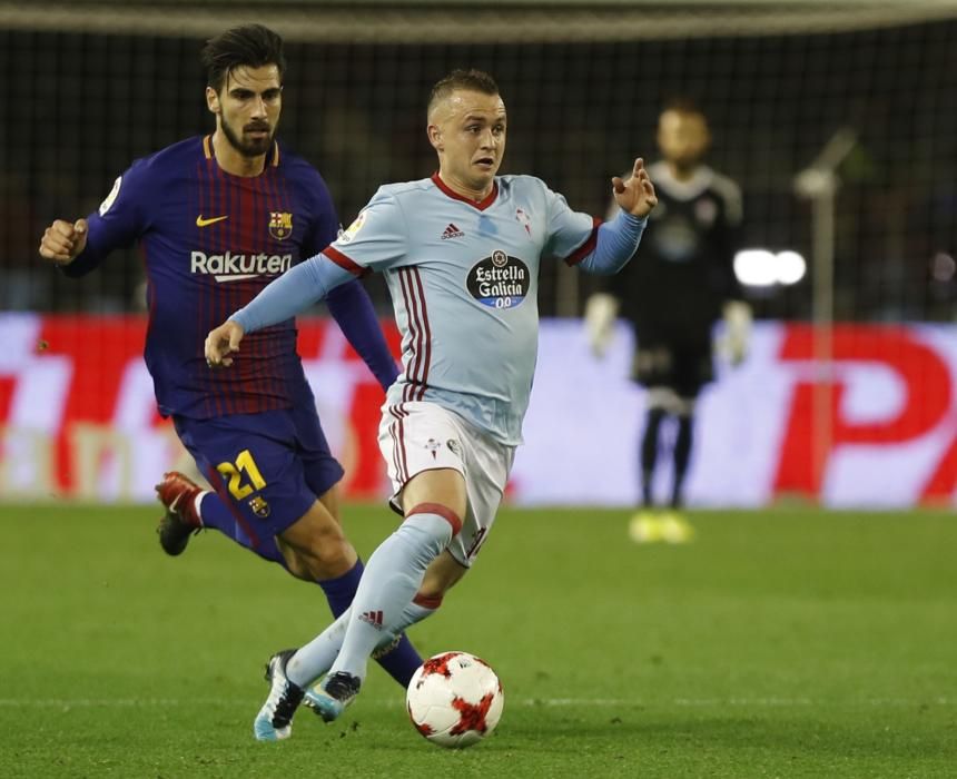 Las mejores imágenes del partido disputado hoy en Balaídos entre el Celta y el Barça