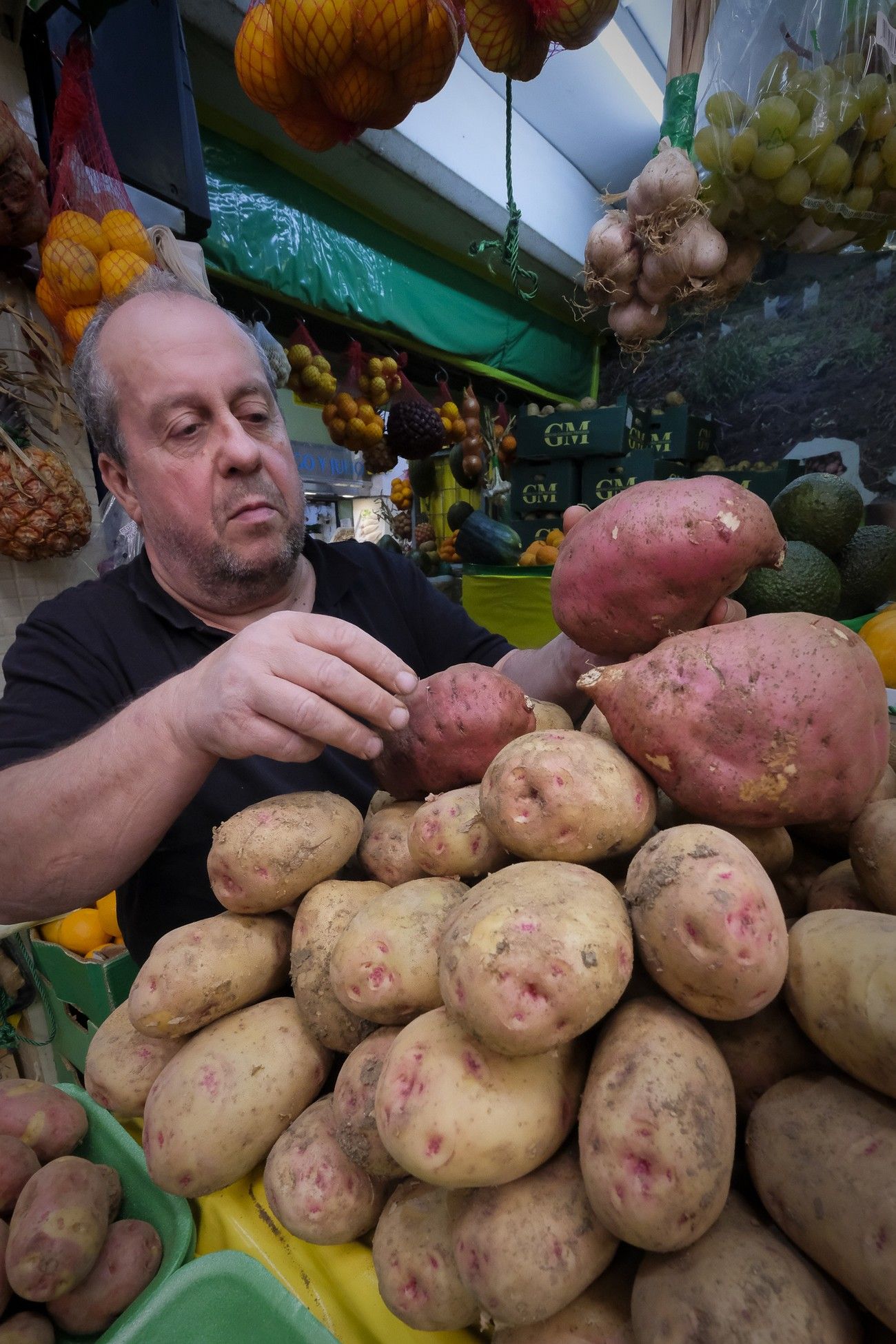 Compra de los ingredientes para el sancocho de Semana Santa