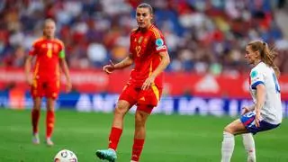 Pina remonta a Inglaterra y lleva a España a la Final Four de la Nations