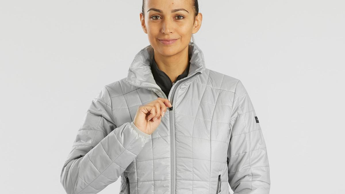 Lloverá hoy? Decathlon tiene la chaqueta plegable que te saca de un apuro -  Información