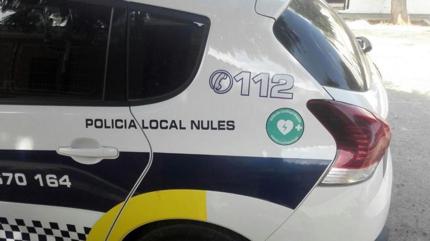 La Policía Local de Nules ya cuenta con el distintivo de vehículos cardioprotegidos
