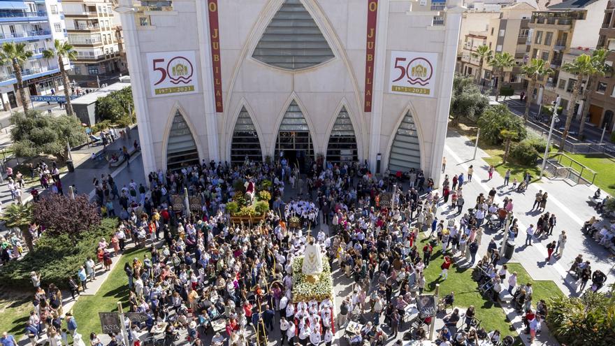 Domingo de Ramos en Torrevieja 2023. Todas las imágenes de la Procesión de las Palmas