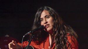 Sílvia Pérez Cruz i Earth, Wind & Fire Experience,en el Terramar