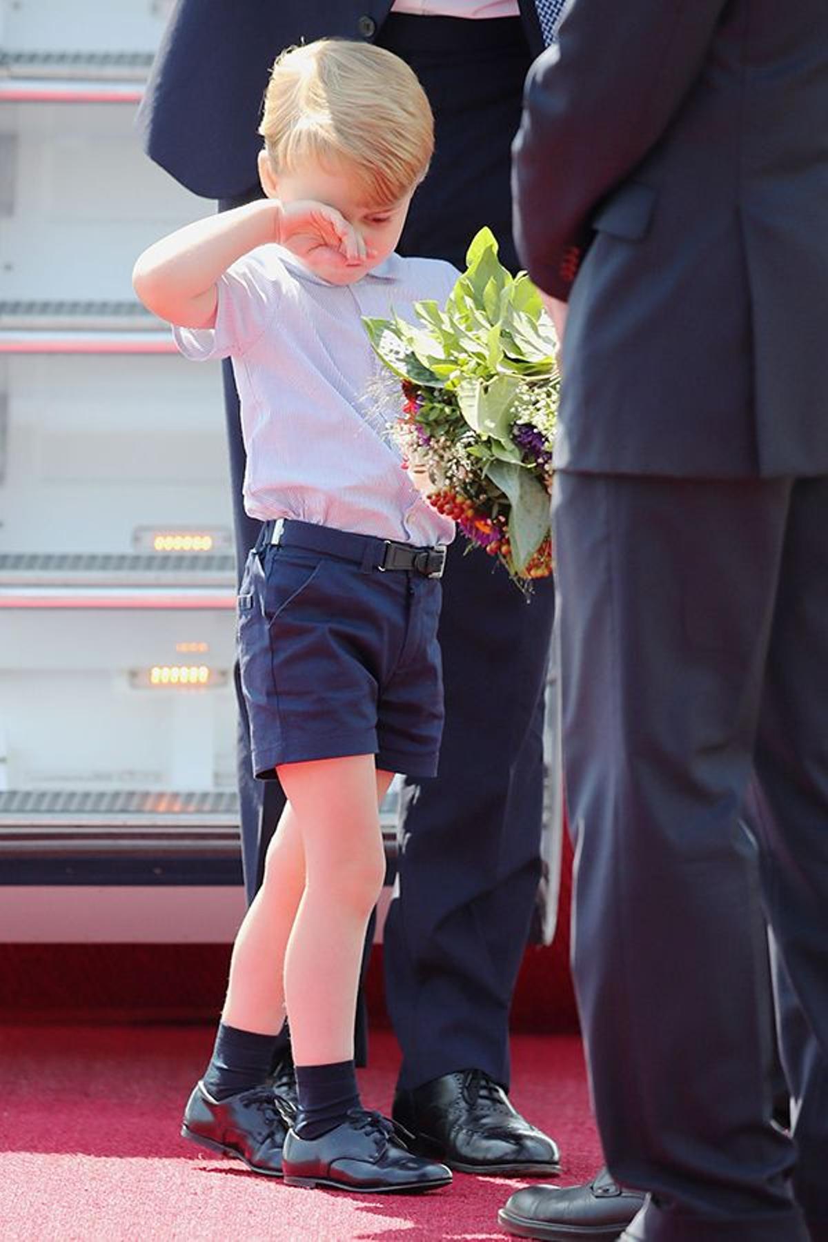 El príncipe George a su llegada a Alemania