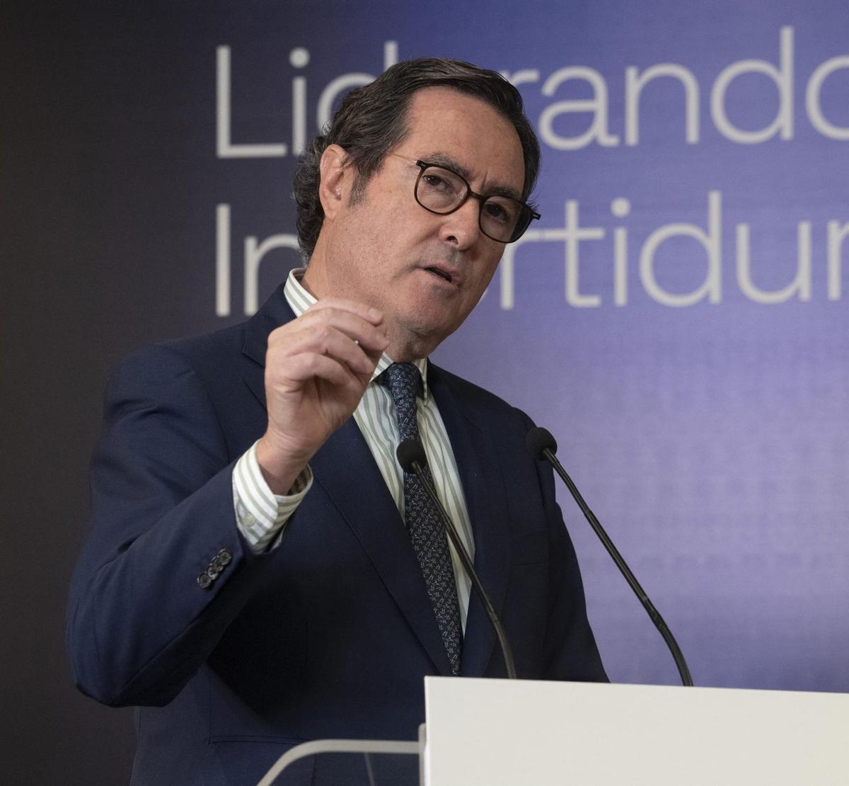 Quasi el 50% d’empresaris espanyols es replantegen el creixement per la guerra