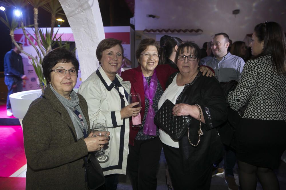 El establecimiento ha preparado un menú especial, que se ofrecerá el sábado y el domingo, para conmemorar las cuatro décadas que lleva abierto en el paseo marítimo de El Campello