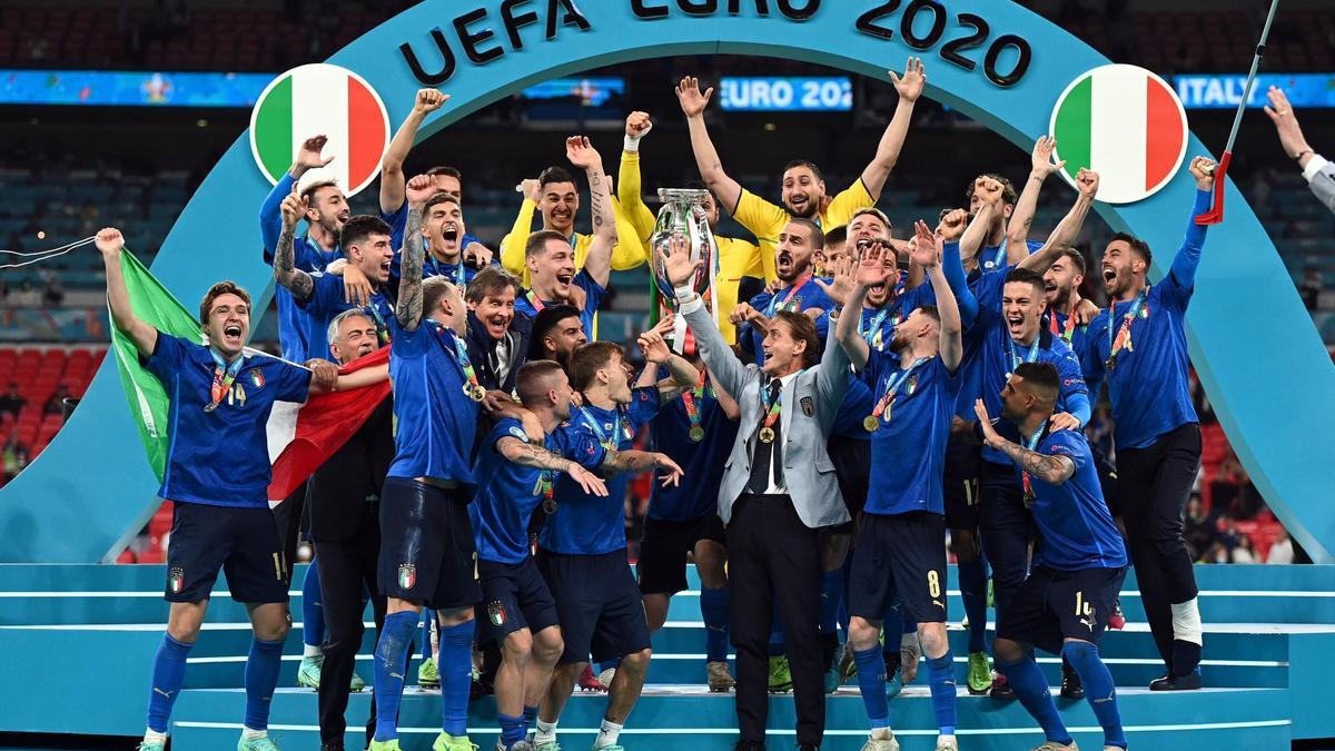 Italia celebra su segunda Eurocopa