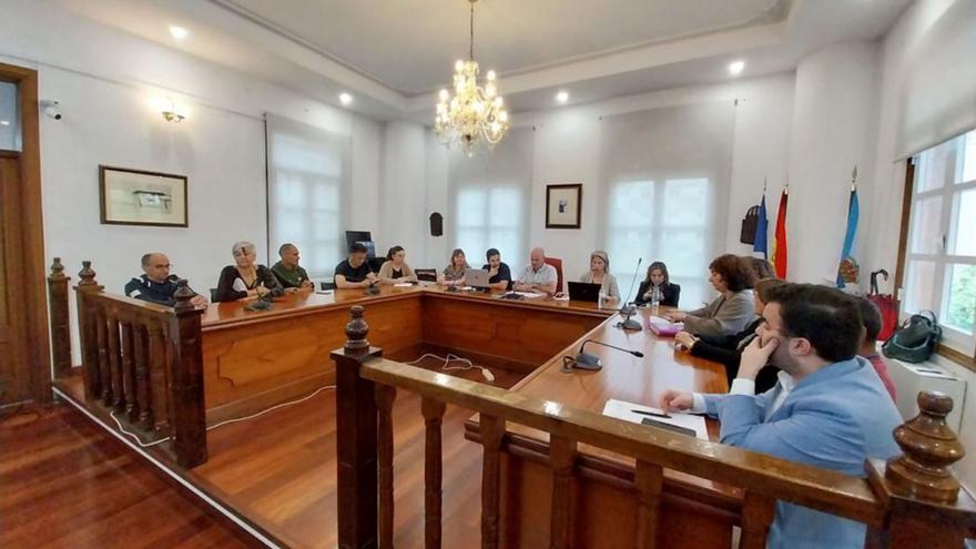 La moción sobre las aceras de A Roza volverá a pleno. | // FDV