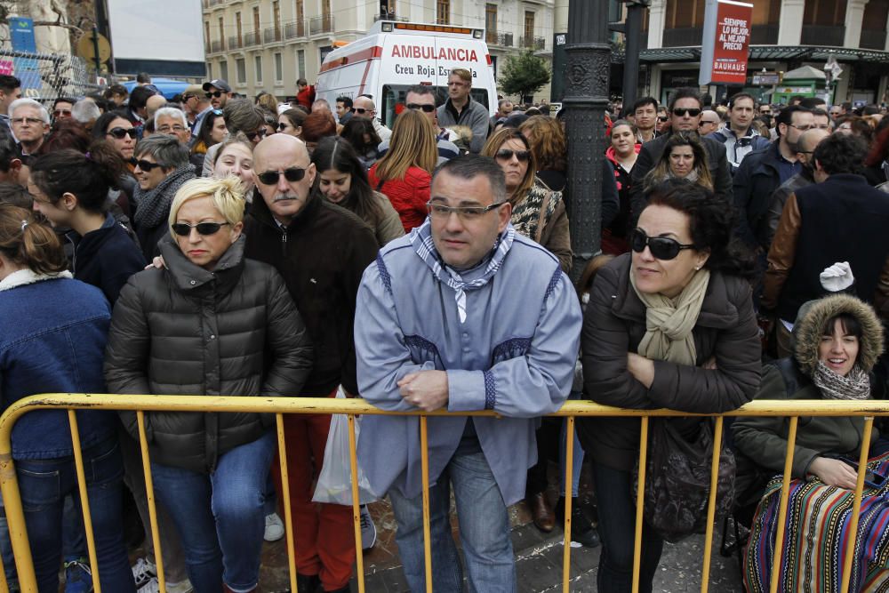 Búscate en la mascletà del 6 de marzo