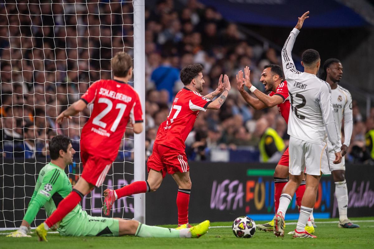 Rafa Silva celebra su gol en el partido de Champions League entre el Real Madrid y el Benfica.
