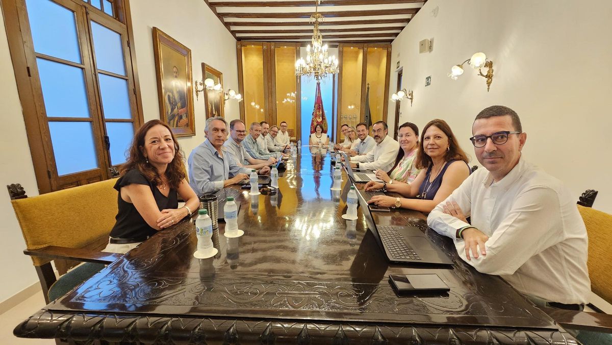 Reunión ordinaria del Consejo de Dirección de la UA en la Sala del Oriol