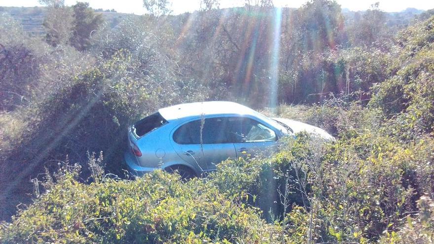 Dos ancianos resultan heridos en una colisión de tres vehículos en la N-332 en Pedreguer