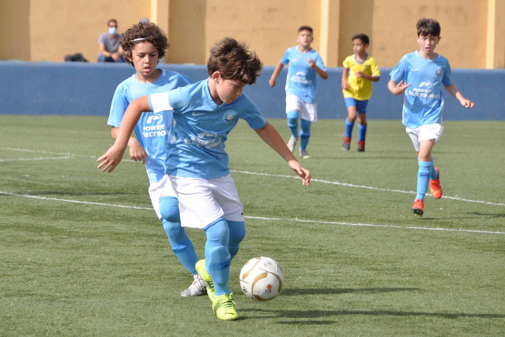 Todas las fotos de la última jornada de fútbol base en Ibiza (8 y 9 de mayo)