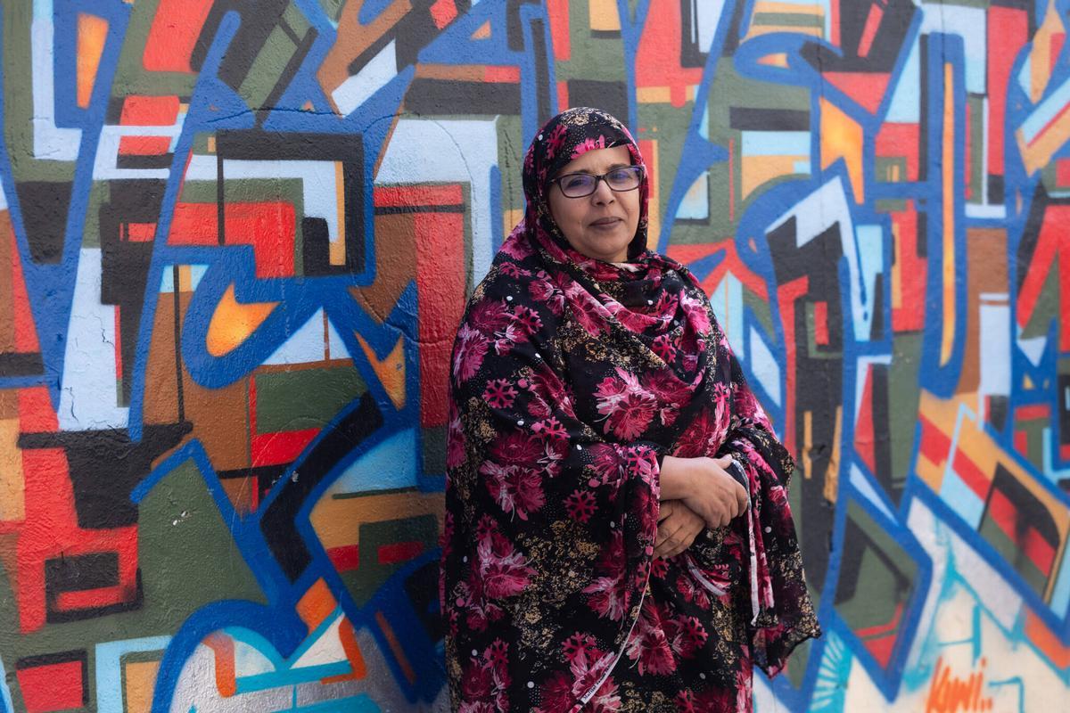 Fatma El Mehdi, la ministra de Cooperación de la República Árabe Saharaui Democrática, que vive desde 1975 en un campamento de refugiados