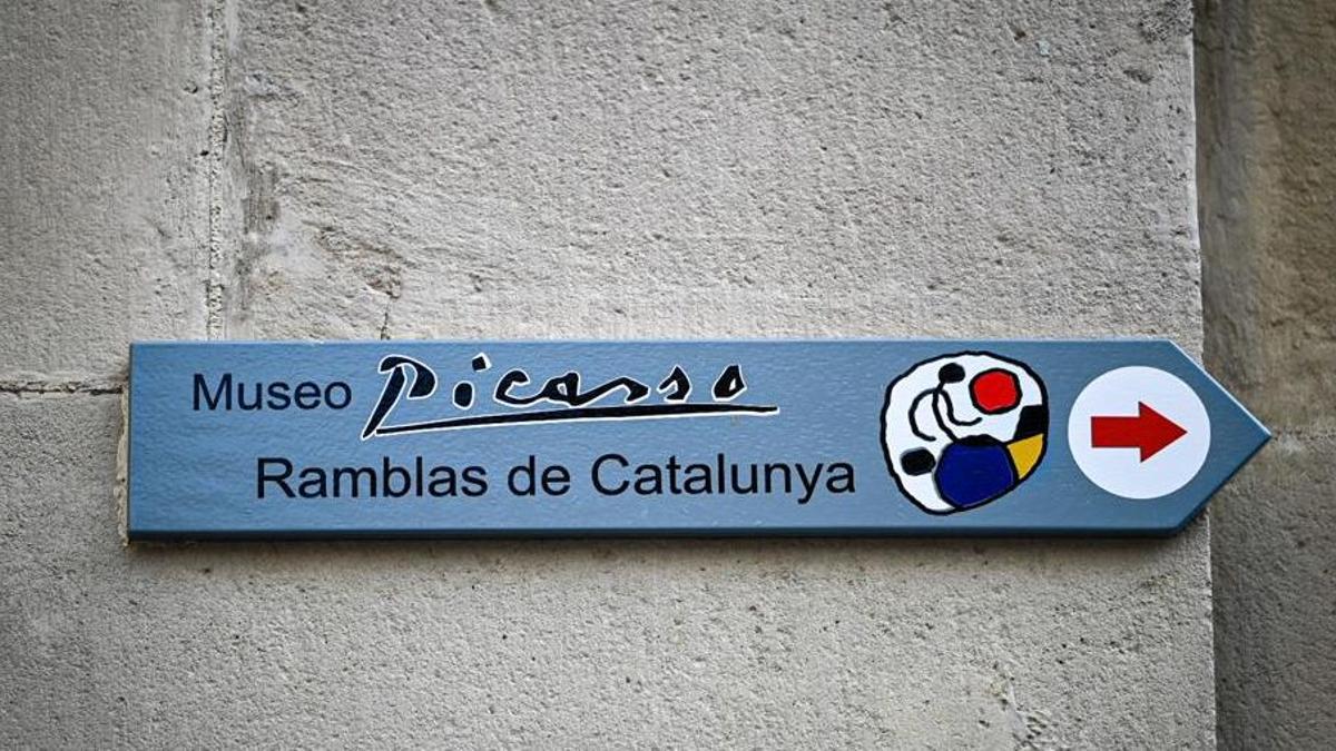 «’Parque de la Ciudadela’» i «’Museo Picasso’»: sorpresa davant l’aparició de cartells en castellà a Barcelona