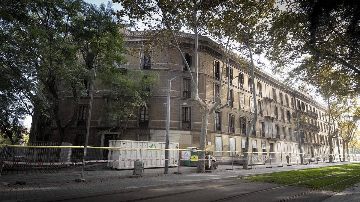 La UPF derriba las últimas casas de los militares de la Ciutadella para ampliar el campus