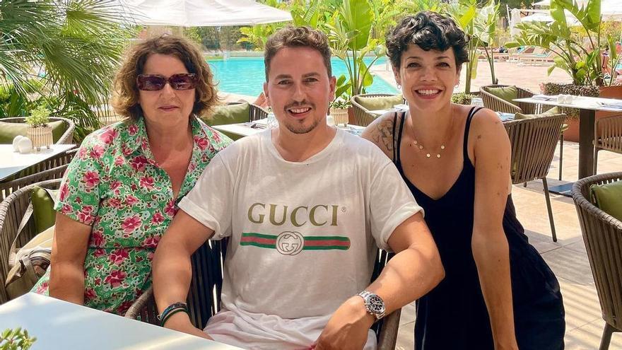 Jorge Lorenzo, de vacaciones en Mallorca con la familia