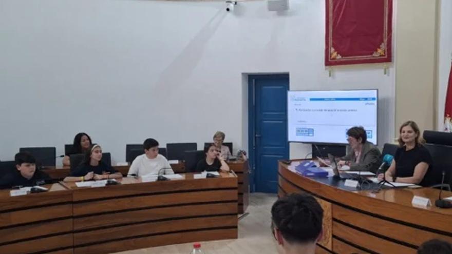 Niños y adolescentes celebran su Pleno en el Ayuntamiento de Alcantarilla