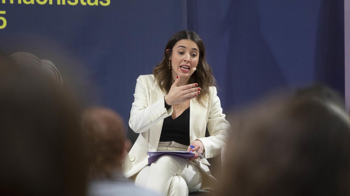 La ministra de Igualdad, Irene Montero, interviene en la presentación de la Estrategia Estatal para combatir las Violencias Machistas 2022-2025, en el Ministerio de Igualdad.