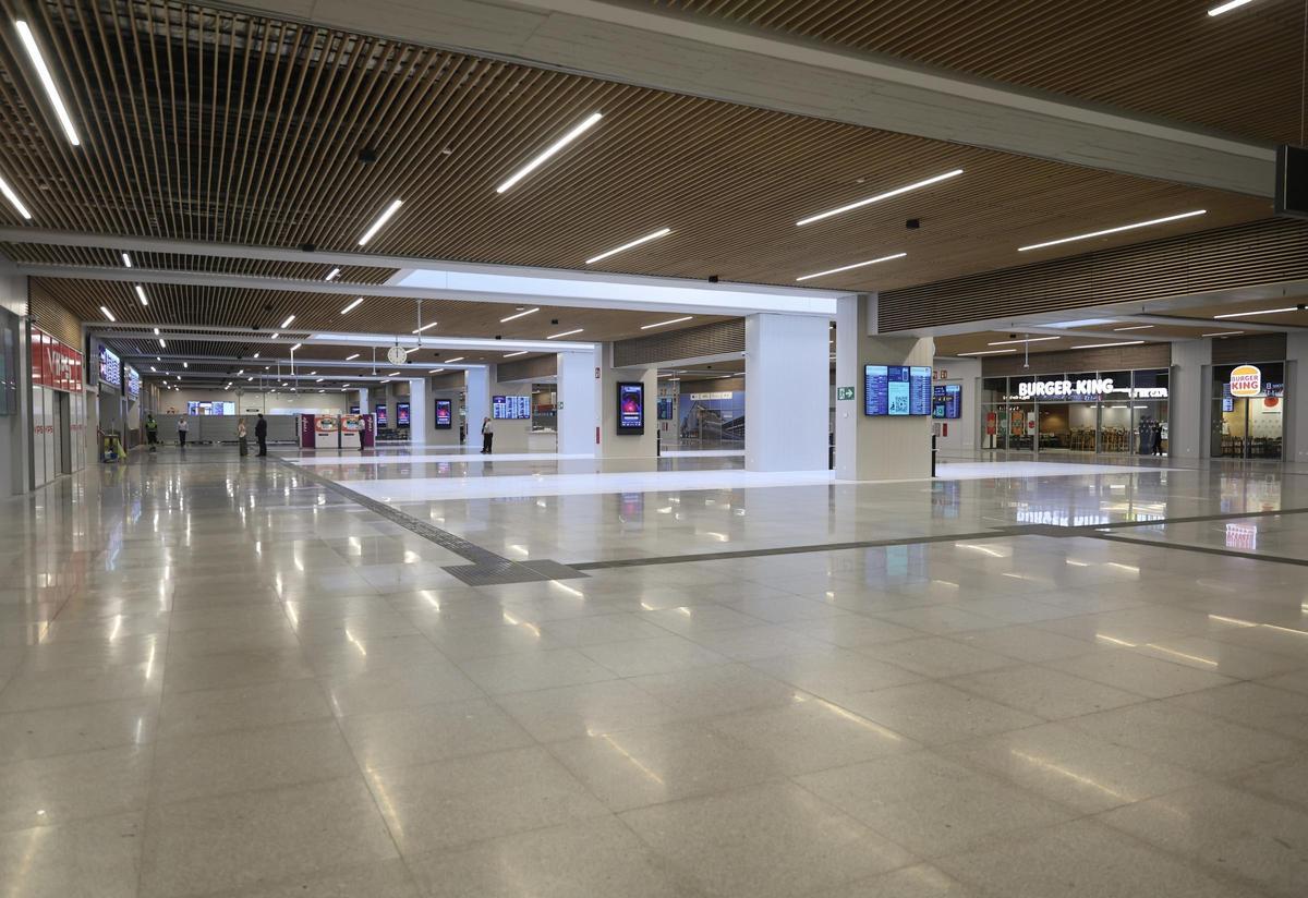 260602EUROPA PRESSLas obras, ejecutadas por fases para mantener la actividad ferroviaria en todo momento, han ampliado la capacidad de la terminal. D (238322259)