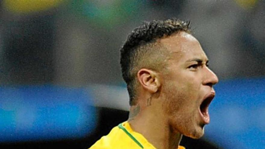 Neymar, celebrant la victòria