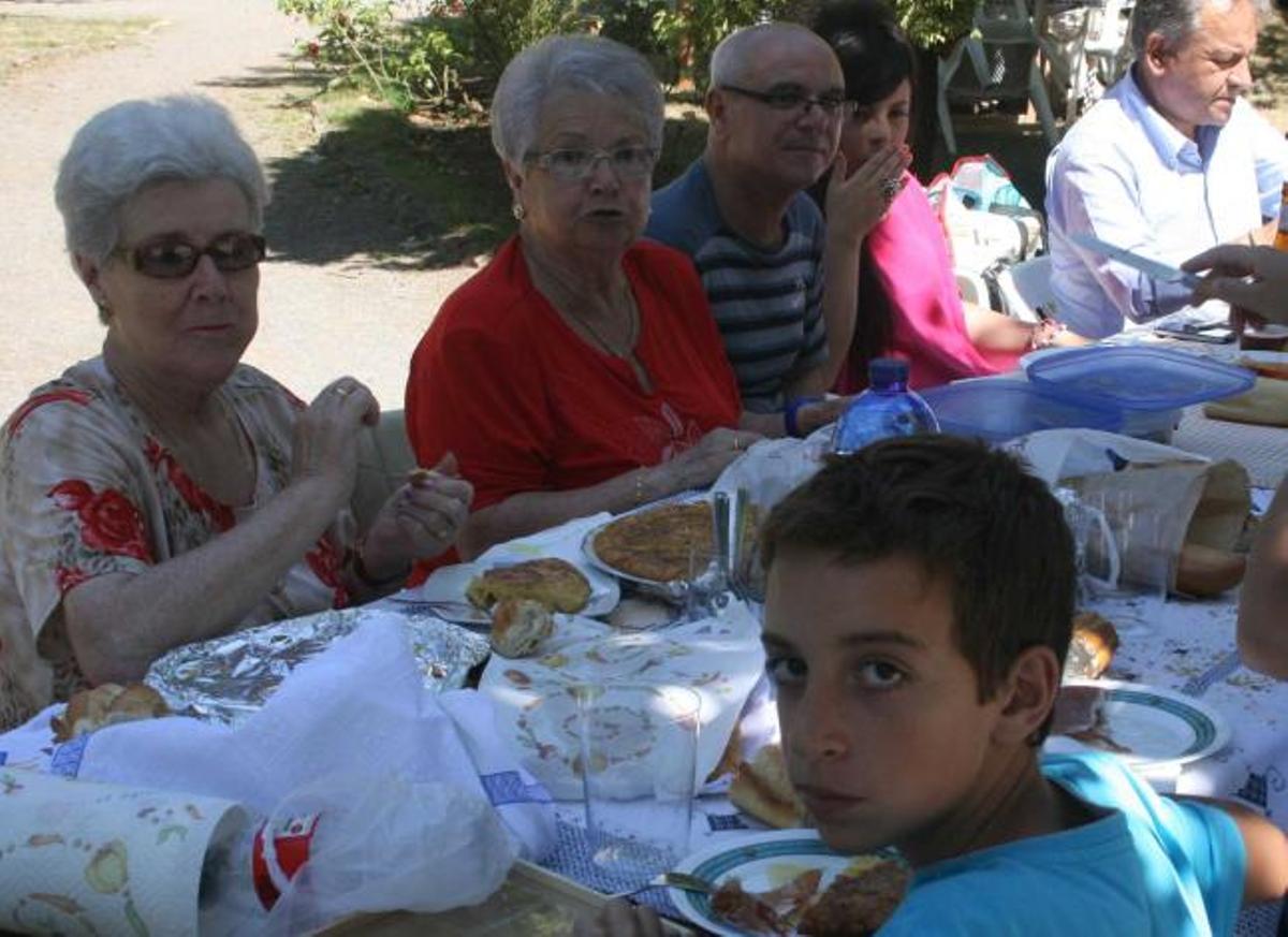 Las familias de Candás se van a Santarúa
