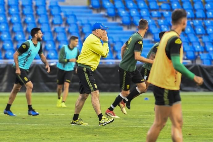 DEPORTES 05-03-19  LAS PALMAS DE GRAN CANARIA.  Primer entrenamiento de Pepe Mel. FOTOS: JUAN CASTRO