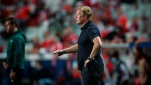 Koeman, en el duelo ante el Benfica