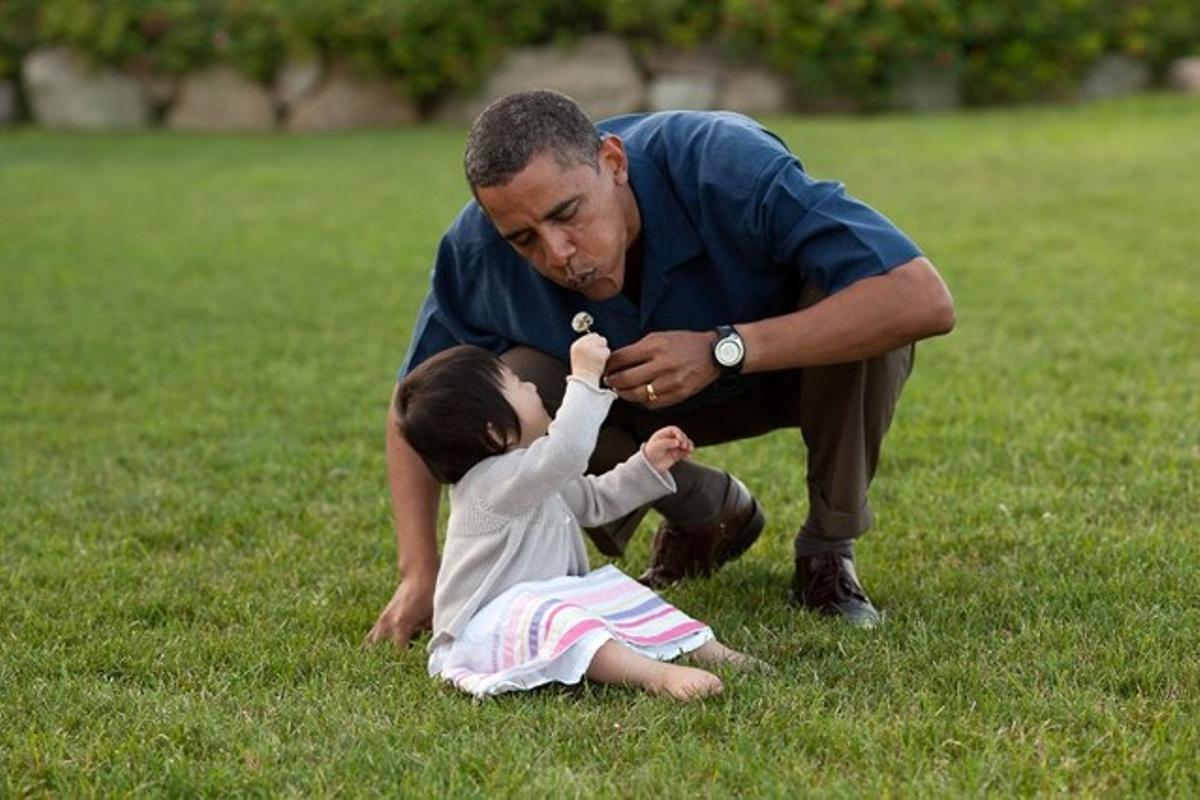 El presidente, con su sobrina Savita, en agosto del 2009.