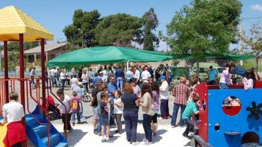 Nueva zona infantil en la plaza Xeperut