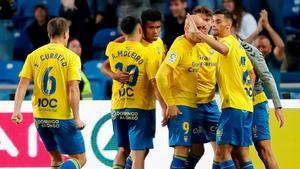 Las Palmas se mantiene líder con la victoria ante la Ponferradina