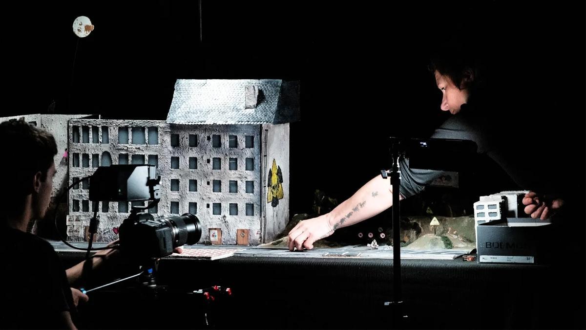 Imagen de la obra Five lines, de la compañía suiza Frau Trapp