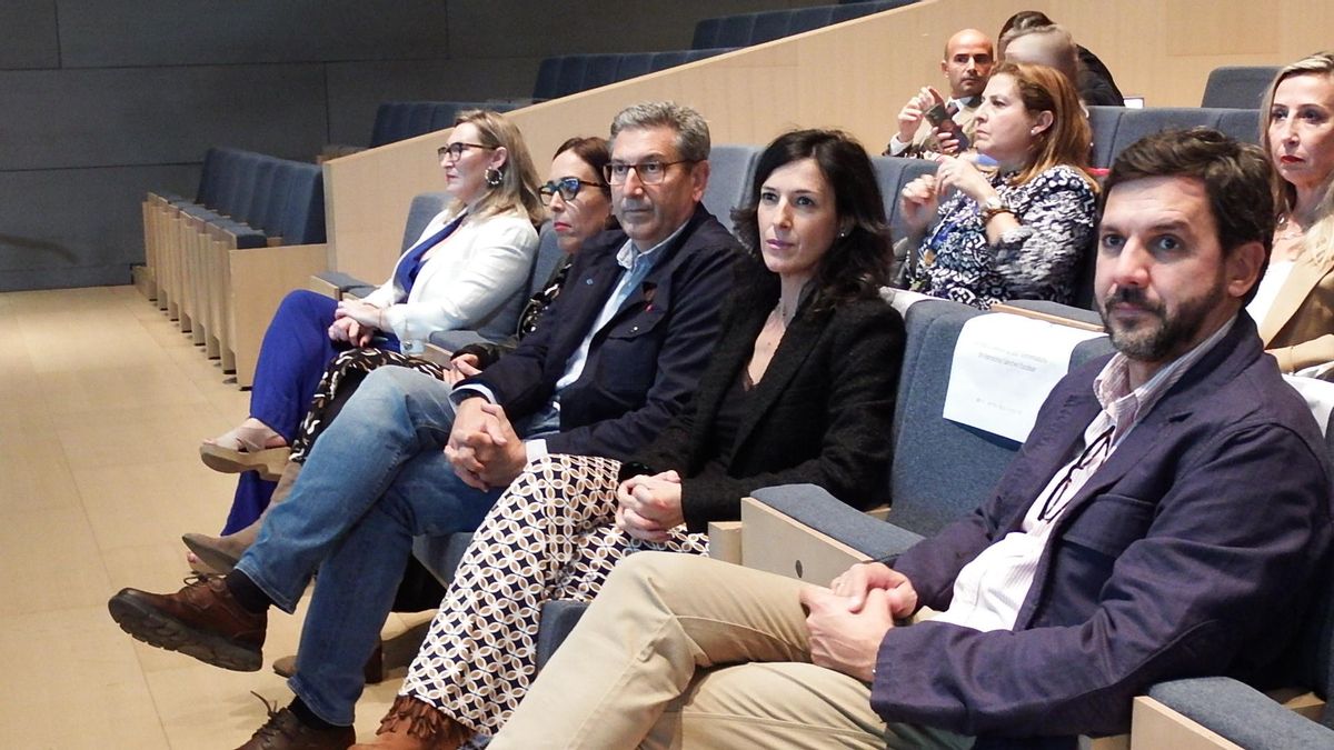 Autoridades en el Congreso Universidad Pyme.
