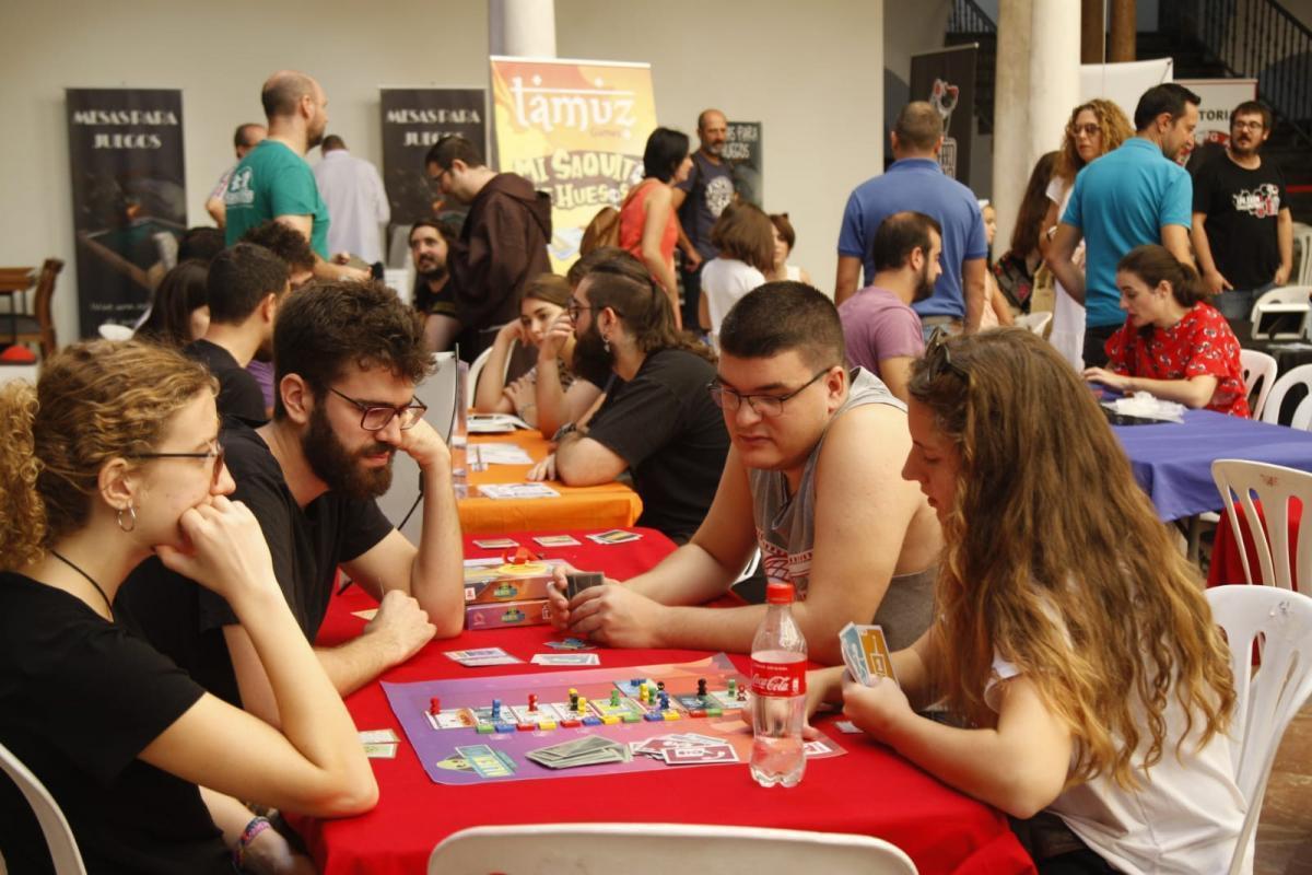 Unas 12.000 personas asisten al Festival Internacional de Juegos en el Palacio de la Merced