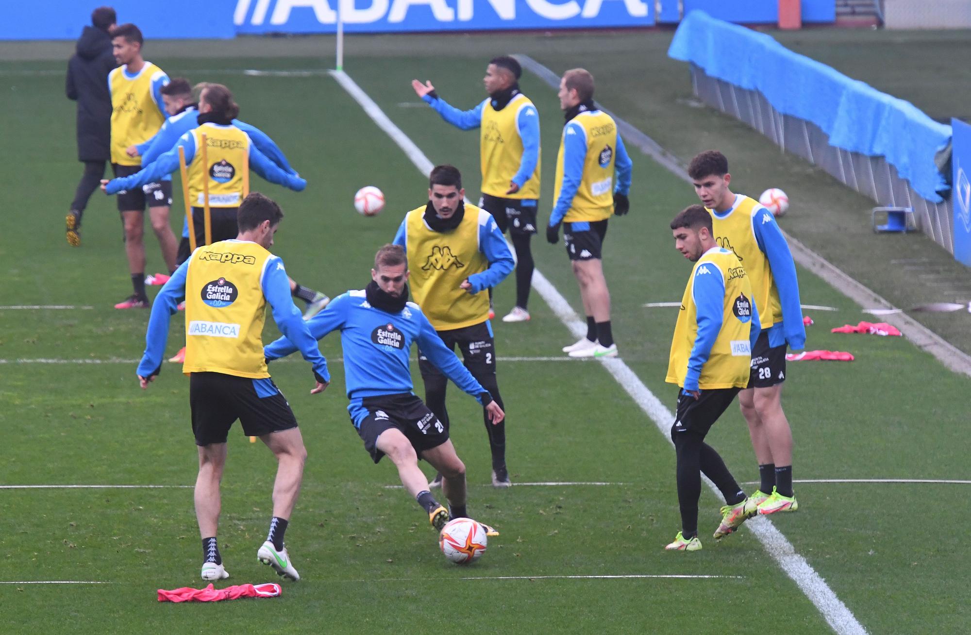 Último entrenamiento del Deportivo antes de medirse al Bilbao Athletic