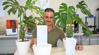 Una startup premiada por la UMH de Elche convierte un tutor de plantas en un negocio innovador