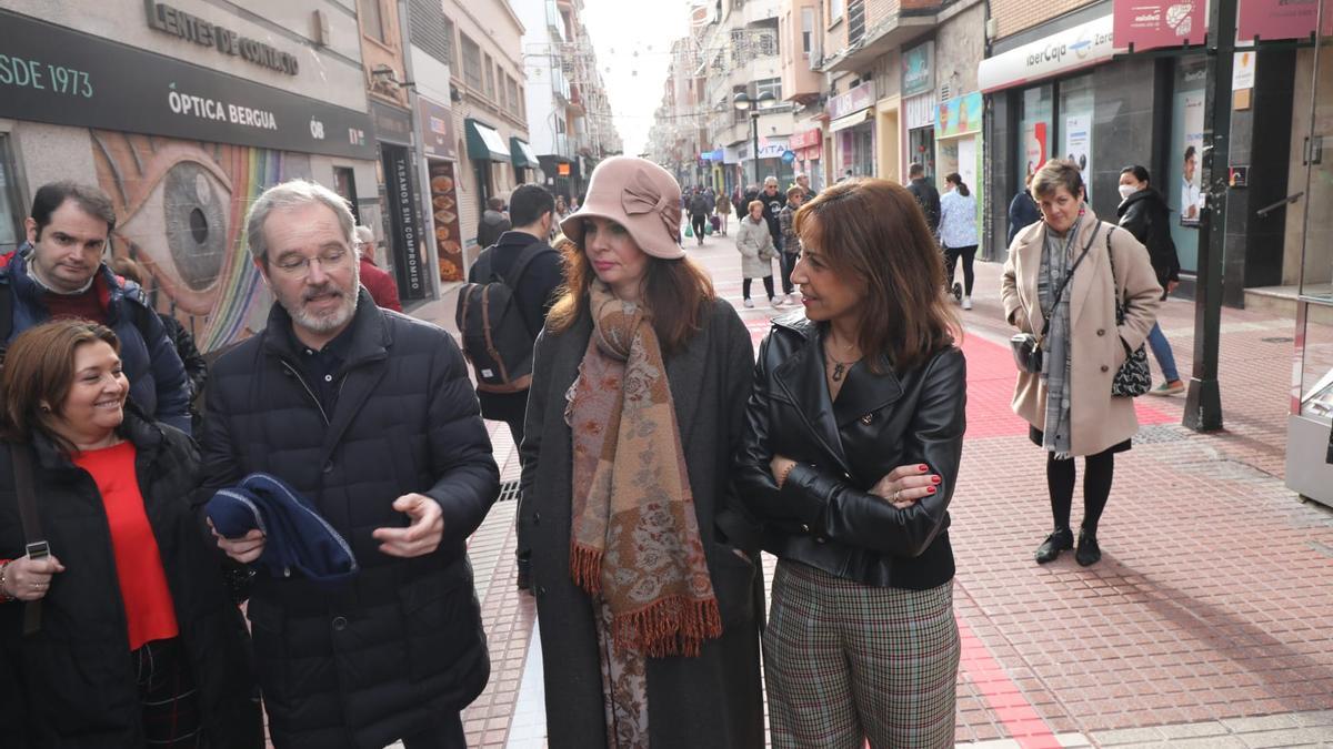 La calle Delicias de Zaragoza se convierte en un paseo comercial