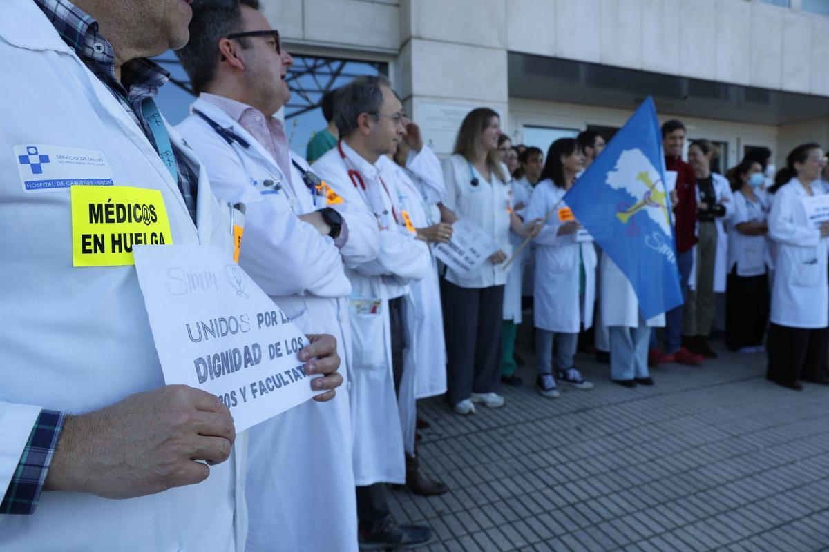 Primera jornada de huelga de médicos en Asturias