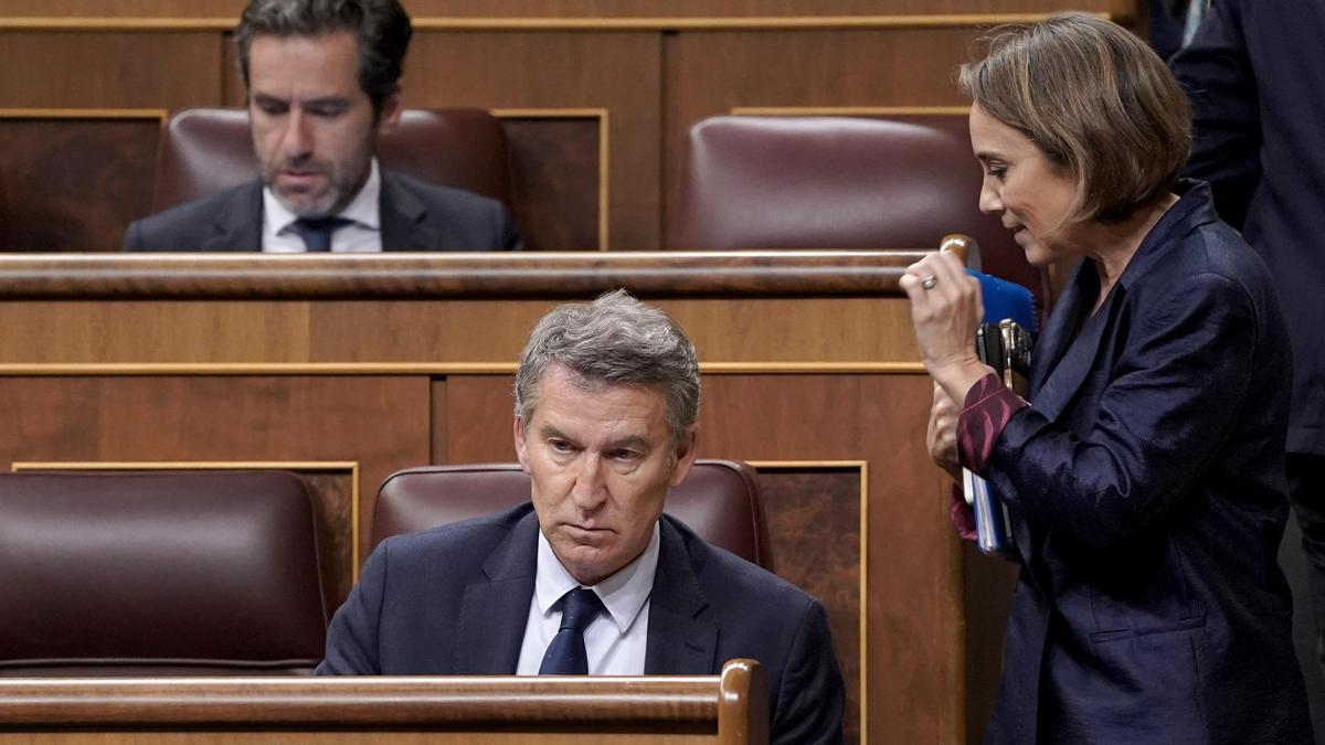 Alberto Núñez Feijóo, Borja Sémper y Cuca Gamarra, este miércoles en el Congreso.