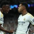 Vinicius y Rodrygo celebran el segundo gol del Real Madrid