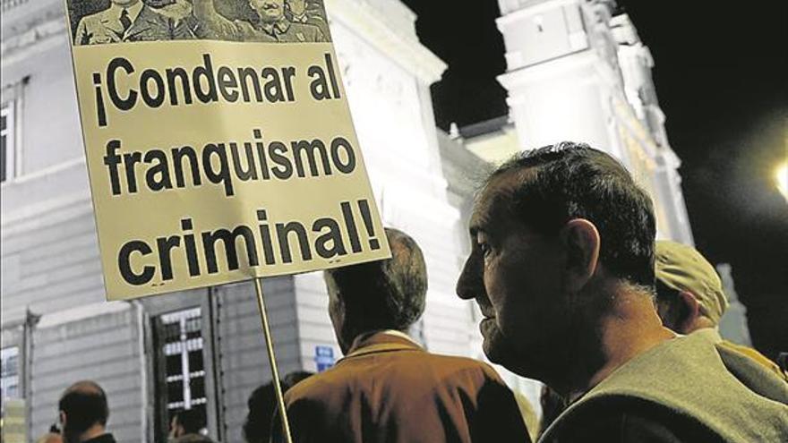El juez bloquea la causa argentina del franquismo