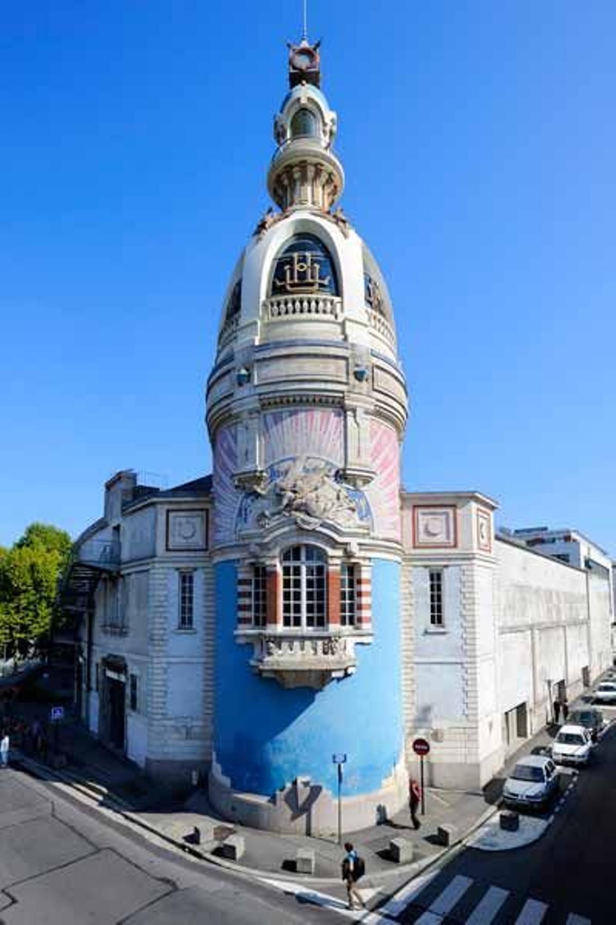 El Lieu Unique, una antigua fábrica de galletas convertida en un centro cultural