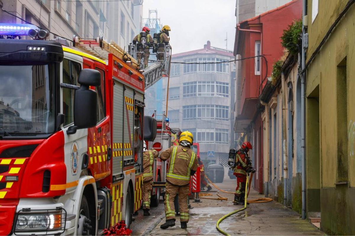 Se incendia la narcovivienda de Os Duráns, en Vilagarcía