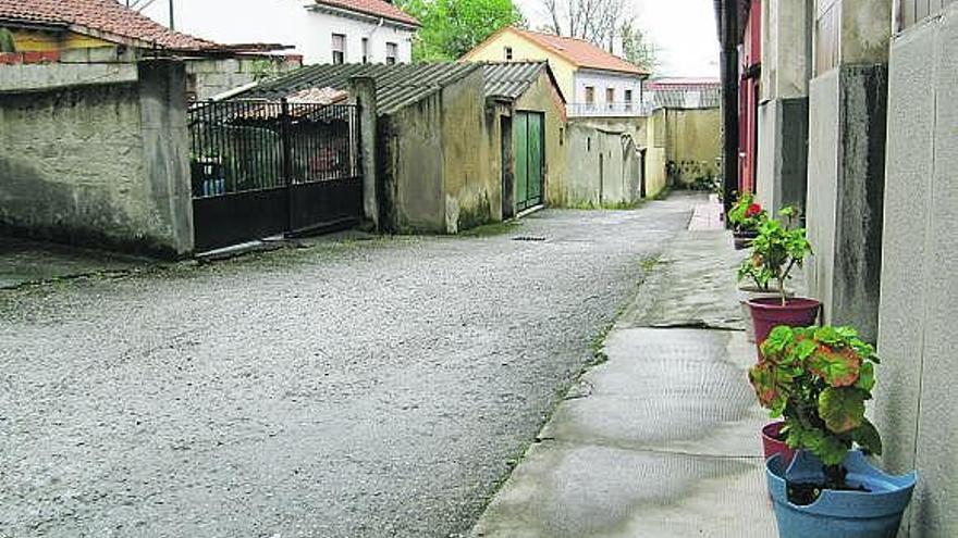 Cepi solicita la urbanización de las calles La Luz y La Luna del Castro,  en Lugones