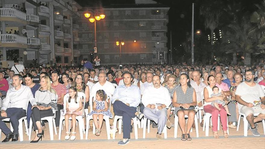 Montserrat Martí Caballé conquista  Moncofa en el concierto del MAC