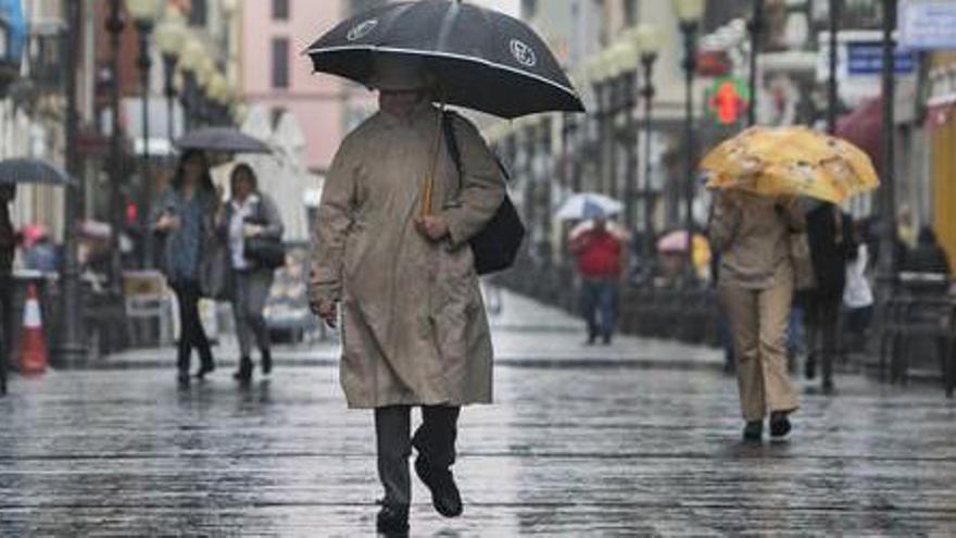 Canarias empieza la semana con lluvias