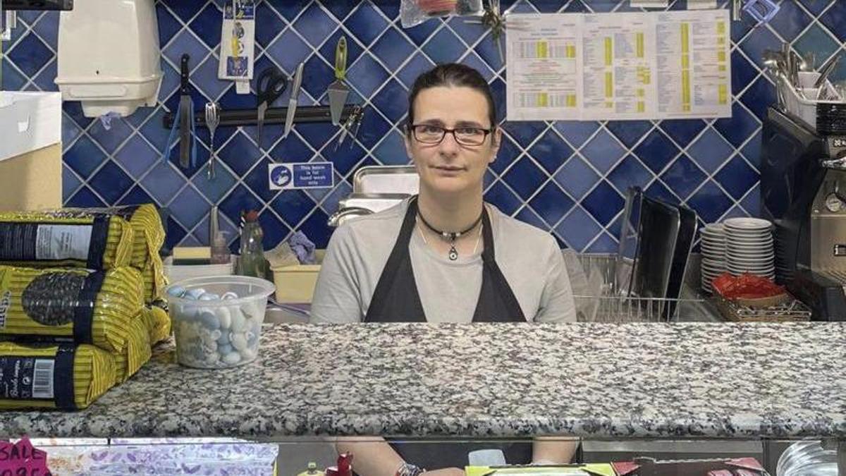 La Rosa, l’encarregada de la pastisseria Lisboa del districte de Lambeth, a Londres.
 | LUCAS FONT: