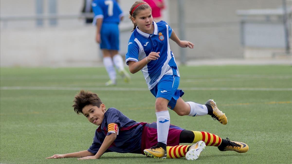 rpaniagua43102288 espanyol alebin b femenino 5 copes masculino foto  joan monf180427185231