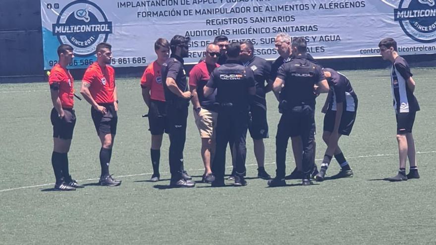 Trifulca en un partido de cadetes en Santa Cruz de Tenerife