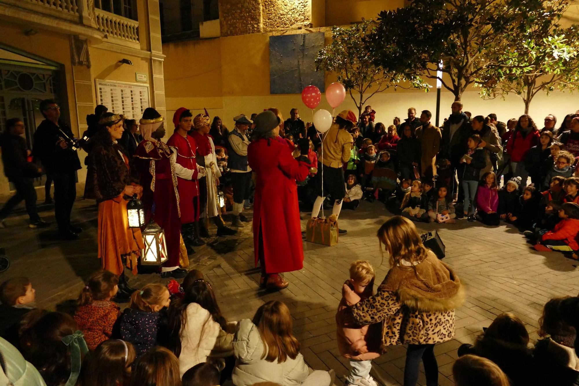 En Fumera, la Nadalina, el Tió i els capgrossos coincideixen al centre de Figueres